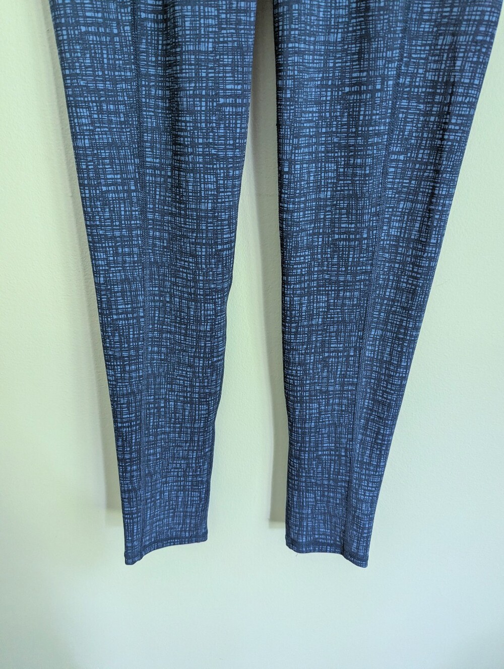 J. McLaughlin Women's XS Active Leggings Blue Crosshatch Pattern Pockets - Picture 3 of 9